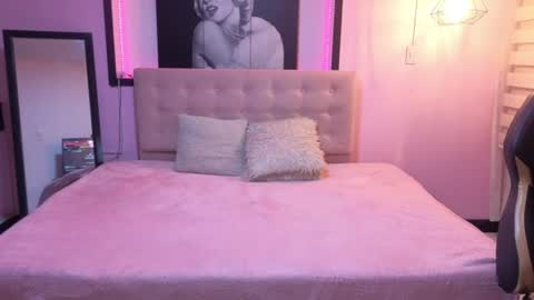 sweet__cat__ online show from 17, 6, 2026