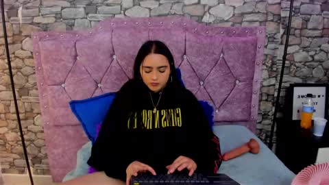 sweet__cherry1 online show from 1, 5, 2026