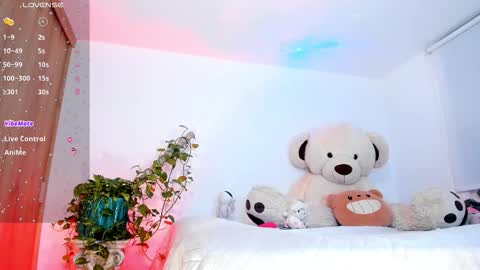 Snapshot of sweet__little_doll chatting on 11, 10, 2025 LISSA online show from 11, 10, 2025