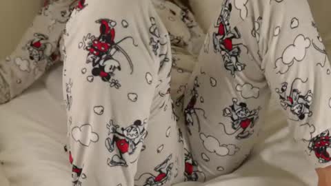 Snapshot of sweet_adelee chatting on 28, 4, 2026 free online show from 28, 4, 2026