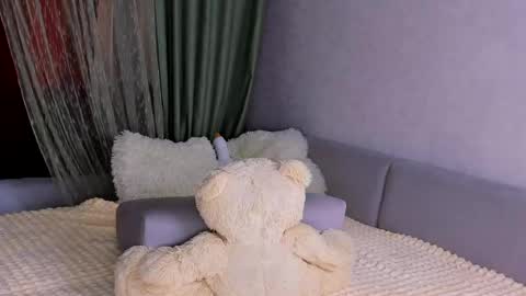 Snapshot of sweet_barbe chatting on 30, 4, 2026 Alice online show from 30, 4, 2026