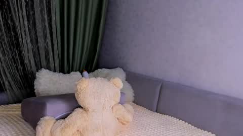 Snapshot of sweet_barbe chatting on 1, 5, 2026 Alice online show from 1, 5, 2026