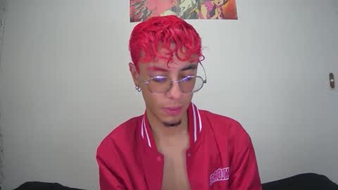 sweet_boy2224 online show from 26, 11, 2025