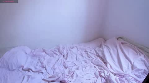 Snapshot of sweet_bunni chatting on 27, 2, 2026 bunni online show from 27, 2, 2026