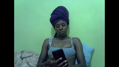 sweet_candie01 online show from 19, 1, 2026