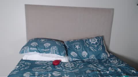 Chantelle online show from 1, 2, 2025