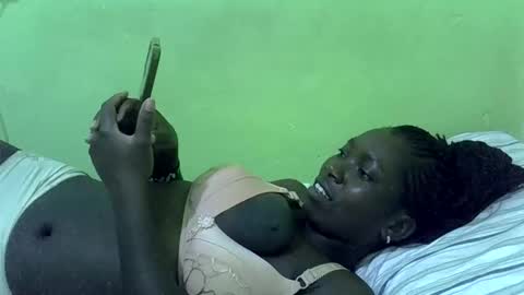 sweet_cherie1 online show from 5, 2, 2026