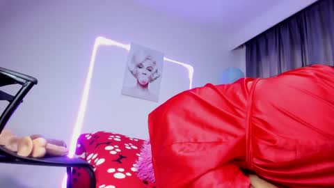 Snapshot of sweet_cinamon69 chatting on 18, 4, 2026 Canela online show from 18, 4, 2026