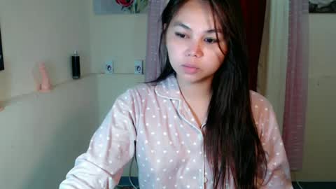 Snapshot of sweet_danicaa chatting on 5, 7, 2026 danice online show from 5, 7, 2026