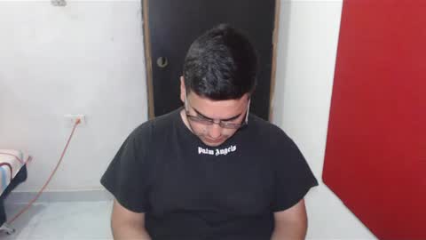 sweet_fantasy_couple online show from 2, 2, 2025