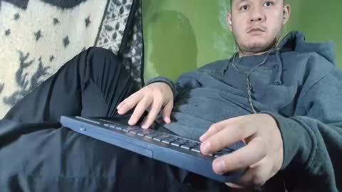 sweet_guy36 online show from 7, 10, 2025