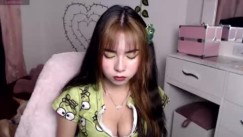 Snapshot of sweet_hannaah chatting on 11, 5, 2026 Hannah online show from 11, 5, 2026