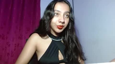 Snapshot of sweet_isaa chatting on 19, 12, 2024 Hello welcome to my room - follow me please online show from 19, 12, 2024