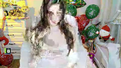 Snapshot of sweet_jam_ chatting on 12, 1, 2025 My name is LAN LAN and the cats name is keiko online show from 12, 1, 2025