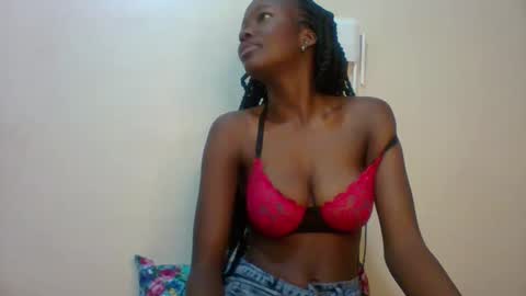Snapshot of sweet_kcandy chatting on 15, 5, 2026 Sweet KCandy online show from 15, 5, 2026