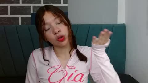Snapshot of sweet_kitty_05 chatting on 27, 4, 2026 sweet_kitty_05 online show from 27, 4, 2026