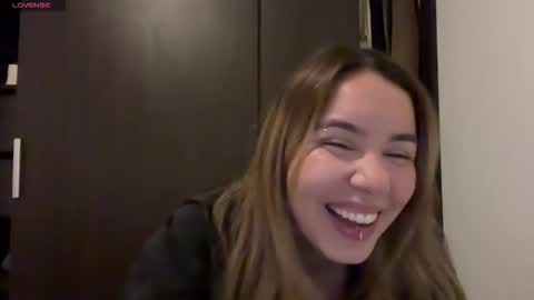 Larissa online show from 11, 1, 2026