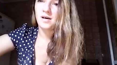 Anna online show from 3, 3, 2025