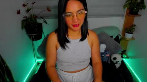 Snapshot of sweet_lina1 chatting on 2, 3, 2026 Lina online show from 2, 3, 2026