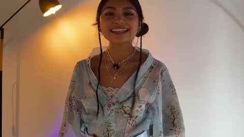 free            private online show from 24, 4, 2026