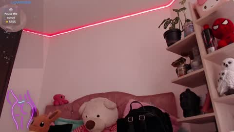 Snapshot of sweet_mackensy chatting on 14, 1, 2025 Miss Mackensy online show from 14, 1, 2025