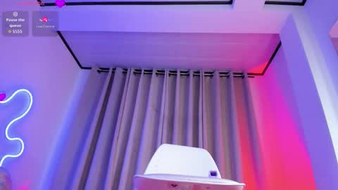 Miss Mackensy online show from 12, 2, 2026