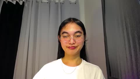 Maria Stella online show from 4, 3, 2025