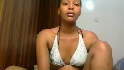 Snapshot of sweet_melod chatting on 2, 2, 2026 Linda online show from 2, 2, 2026