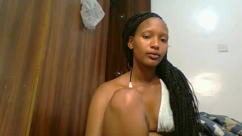 Snapshot of sweet_melod chatting on 6, 2, 2026 Linda online show from 6, 2, 2026