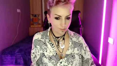 sweet_n_strong online show from 12, 1, 2026