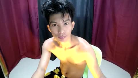 Snapshot of sweet_neth chatting on 20, 4, 2026 KENNETH online show from 20, 4, 2026