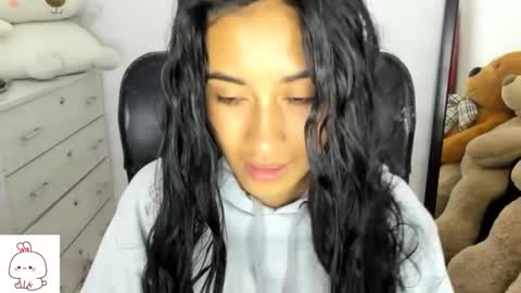 Nhaomy online show from 16, 9, 2025