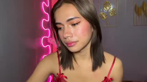 sweet_nikki03 online show from 2, 4, 2026