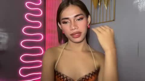 sweet_nikki03 online show from 26, 4, 2026