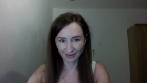 Snapshot of sweet_poeme chatting on 5, 7, 2026 sweet_poeme online show from 5, 7, 2026