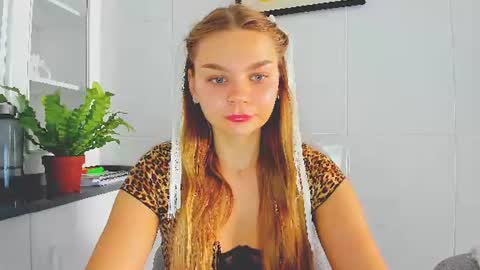 Snapshot of sweet_sabriina chatting on 13, 7, 2026 Sabina online show from 13, 7, 2026