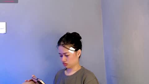 Snapshot of sweet_sirenxx chatting on 2, 2, 2025 Leah online show from 2, 2, 2025