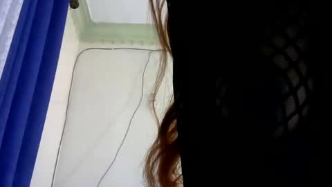 sweet_strawberina online show from 9, 6, 2026