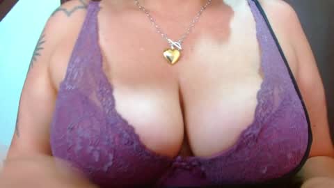 Snapshot of sweet_tammyy chatting on 26, 5, 2026 tammy IG stammy 36 online show from 26, 5, 2026