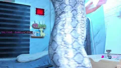 Snapshot of sweet_tits2 chatting on 15, 10, 2025 Isabella online show from 15, 10, 2025