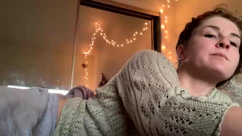 Snapshot of sweet_truffle chatting on 1, 1, 2025 Heidi Brenner - Please check bio for schedule FAQ online show from 1, 1, 2025