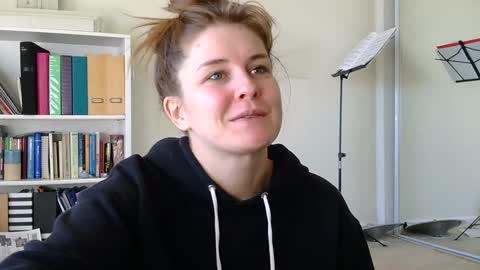 Snapshot of sweet_truffle chatting on 25, 1, 2025 Heidi Brenner - Please check bio for schedule FAQ online show from 25, 1, 2025