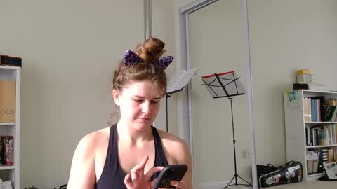 Snapshot of sweet_truffle chatting on 27, 1, 2025 Heidi Brenner - Please check bio for schedule FAQ online show from 27, 1, 2025