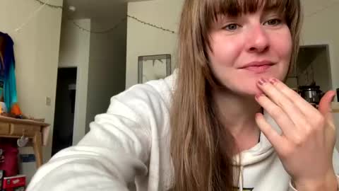 Snapshot of sweet_truffle chatting on 27, 2, 2025 Heidi Brenner - Please check bio for schedule FAQ online show from 27, 2, 2025