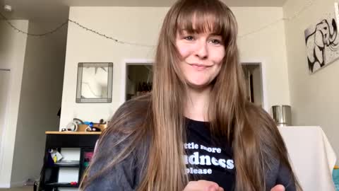 Snapshot of sweet_truffle chatting on 5, 3, 2025 Heidi Brenner - Please check bio for schedule FAQ online show from 5, 3, 2025