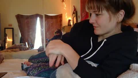 Snapshot of sweet_truffle chatting on 10, 9, 2025 Heidi Brenner - Please check bio for schedule FAQ online show from 10, 9, 2025