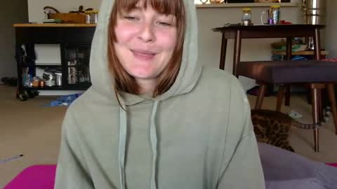 Snapshot of sweet_truffle chatting on 17, 9, 2025 Heidi Brenner - Please check bio for schedule FAQ online show from 17, 9, 2025