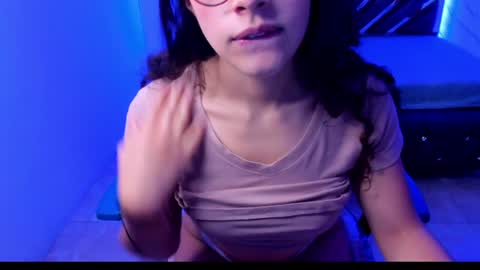 sweet_venus4 online show from 16, 1, 2025