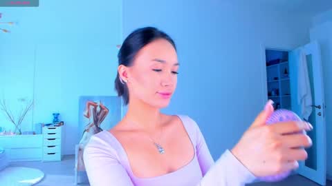 Yasu online show from 2, 12, 2025