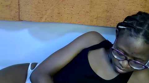 sweet_zarah online show from 23, 2, 2026